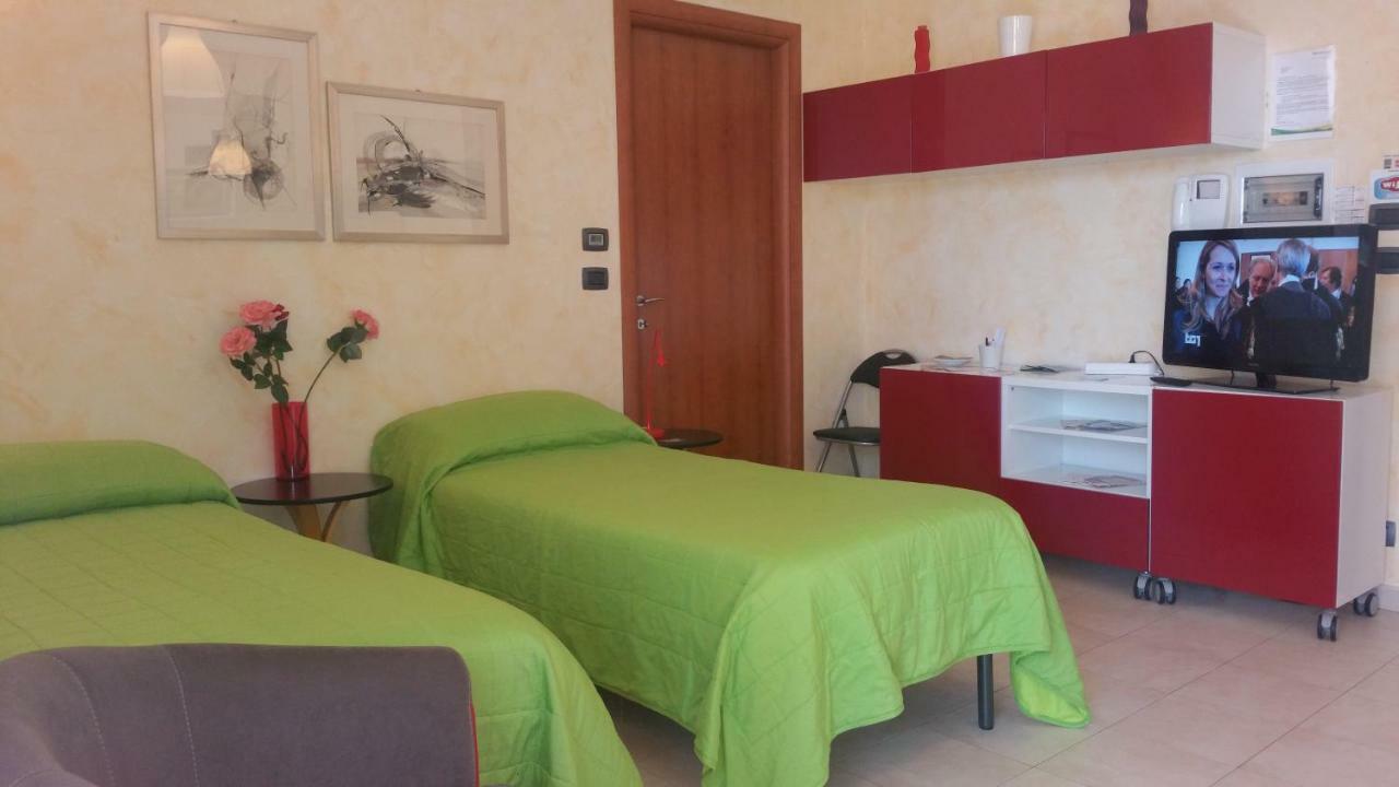 B&Bleterrazze Boutiquehotel2-Torino チリエ エクステリア 写真